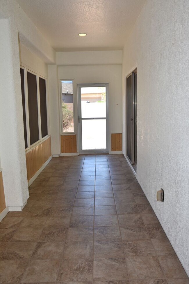 Building Photo - 4520 Leisure Ln