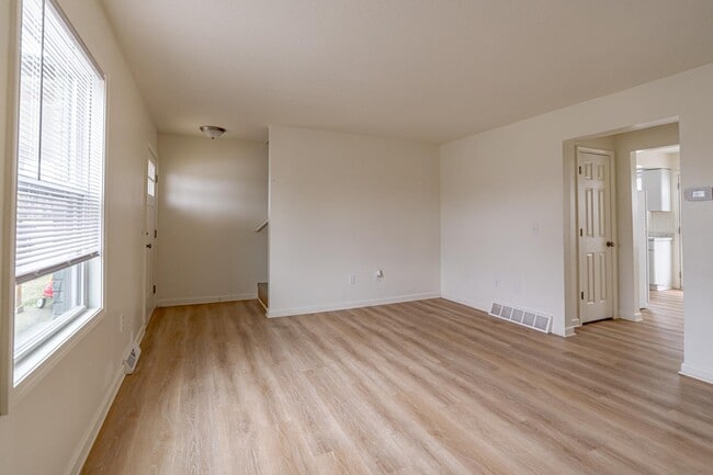 Building Photo - 311 S Atcher St