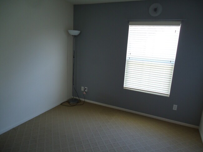 Building Photo - 1864 Platte River Ln