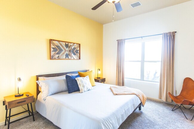 Building Photo - 1932 Sonoma Ranch Blvd