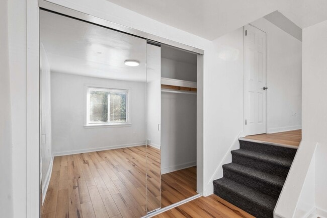 Building Photo - Luxury Rental - Sharpsburg