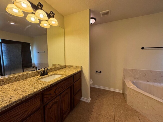 Building Photo - 3-Bedroom House for Rent in Killeen