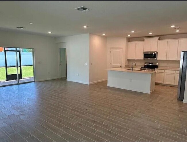 Building Photo - 4511 NW 14th Lp