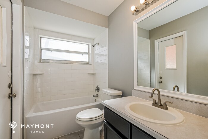 Building Photo - 1115 Zachary Ridge Ct