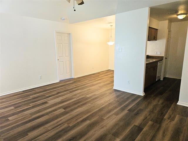 Building Photo - 508 E Denton Dr