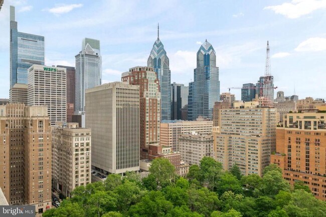Building Photo - 222 W Rittenhouse Square