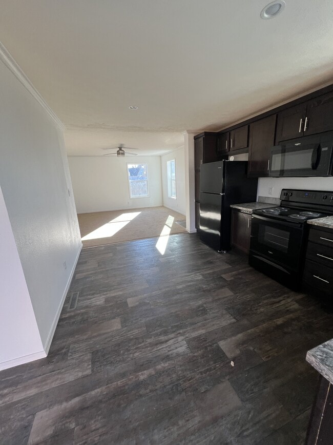 Building Photo - 518 Colorado Ave