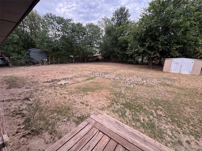 Building Photo - 14820 W Funston Dr