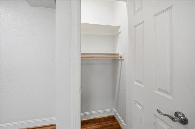 Building Photo - 318 2nd St N