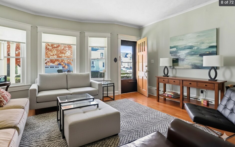 Building Photo - 807 N Irving Ave