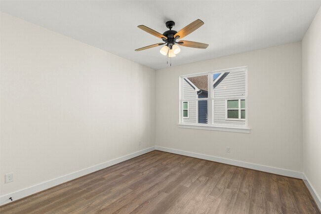 Building Photo - 1807 Palmetto Landing Dr