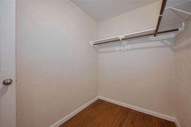 Building Photo - 6026 Stockholm Ct