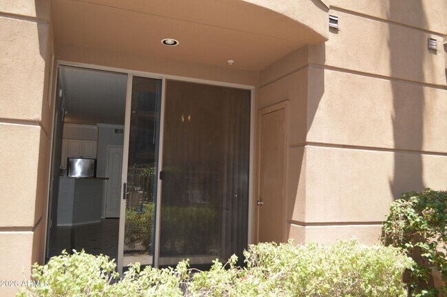 Building Photo - 1701 E Colter St