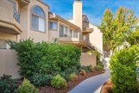 Building Photo - GREAT CONDO CLOSE TO VALENCIA MALL!