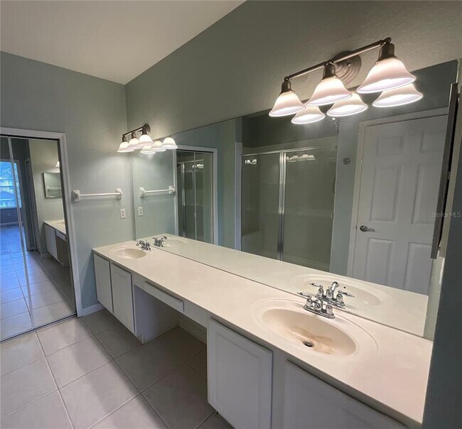 Building Photo - 5251 Maxon Terrace