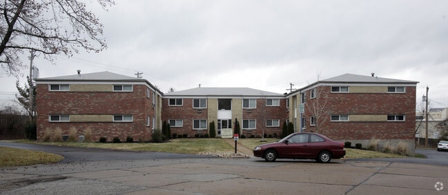Building Photo - McAdoo Manor Apartments