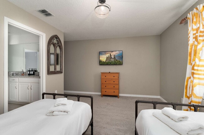 Building Photo - 8907 Caroline Bay Ct