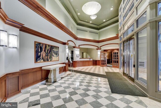 Building Photo - 11800 Sunset Hills Rd