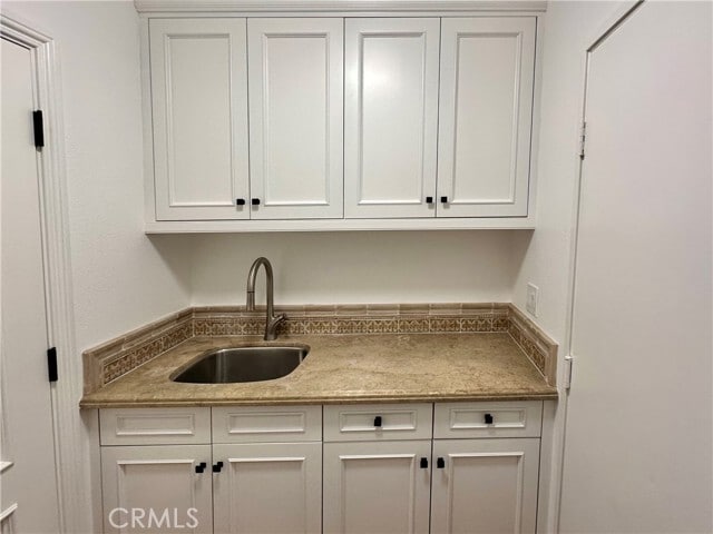 Building Photo - 1 Lucania Dr