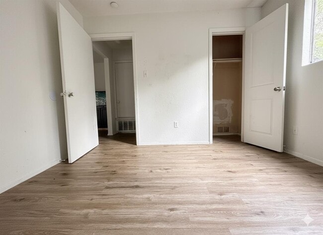 Building Photo - 9705 Carson Creek Blvd