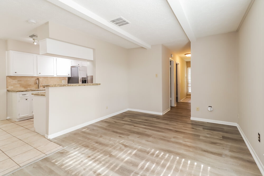 Building Photo - 13483 Castilian Dr