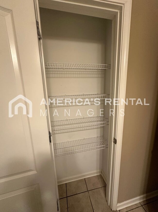 Building Photo - Beautiful Home for Rent in Birmingham, AL!!!! Available to View Now!!!