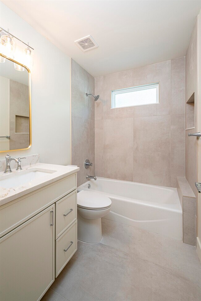 Building Photo - 2599 A1A S