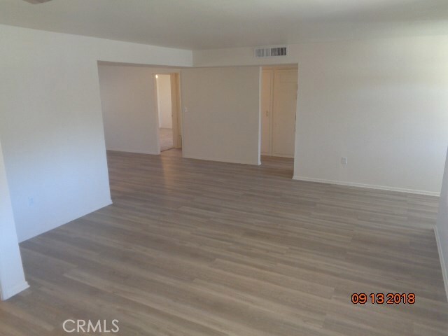 Building Photo - 28813 Snead Dr