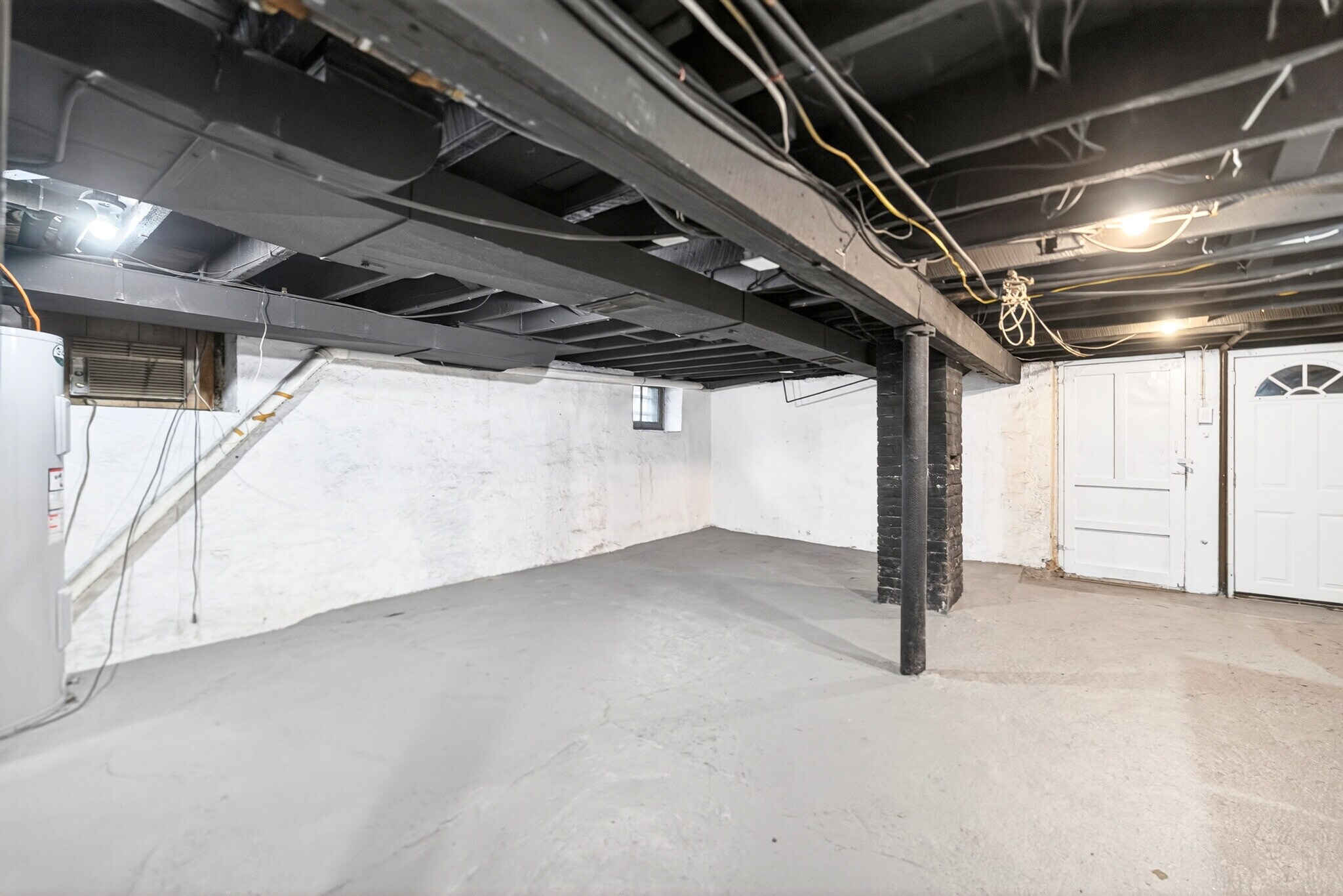 Building Photo - 410 Kendall St