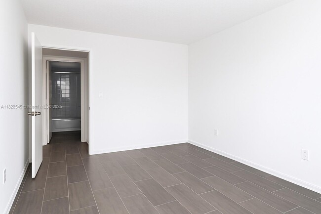 Building Photo - 12118 St.Andrews Pl
