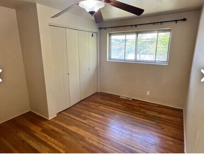 Building Photo - "Charming 2-Bedroom Oasis in Boise's Heart...