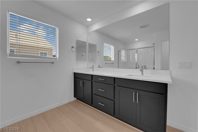 Building Photo - 10227 Estancia Hl St