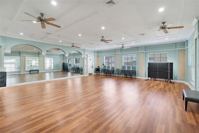 Building Photo - 3000 Pinnacle Ct