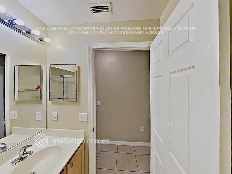 Building Photo - 2131 Marisol Loop