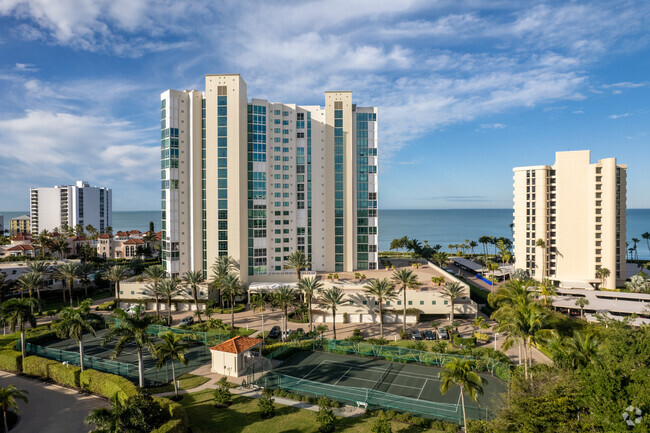 Building Photo - Le Ciel Park Tower