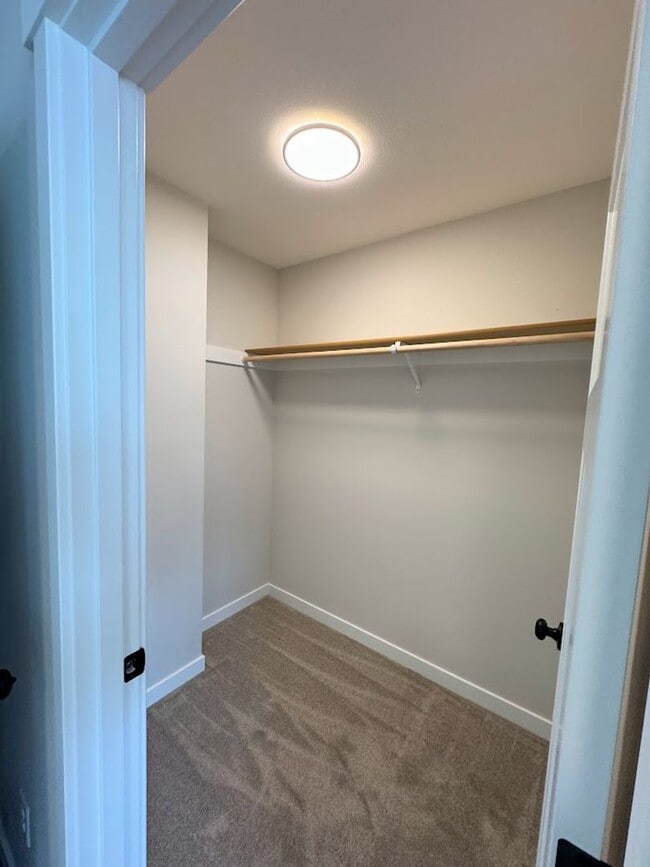 Building Photo - Newly Built 3 Bed, 2.5 Bath Cottage Homes with Washer & Dryer