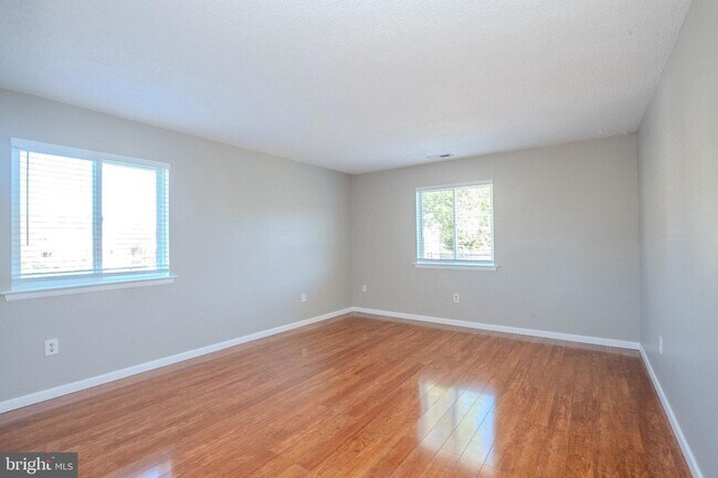 Building Photo - 8304 Tamarron Dr