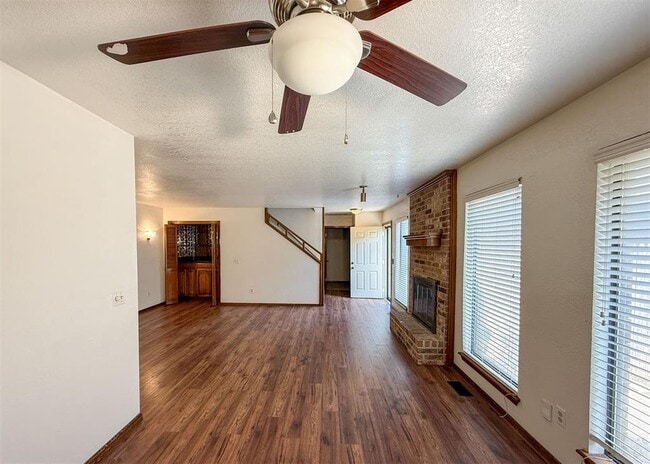 Building Photo - 7019 N Spinnaker Ln