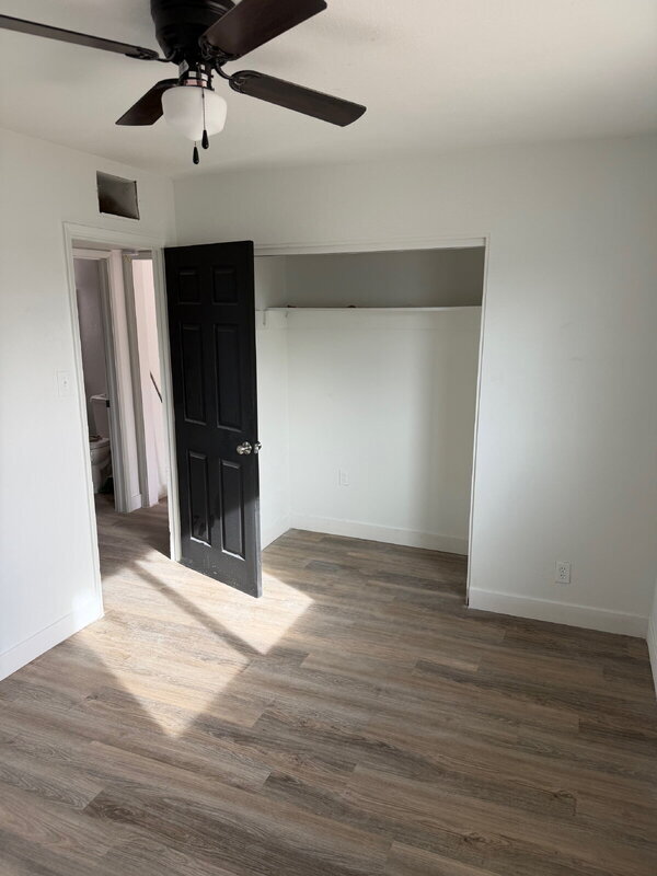 Building Photo - 390 W Lindbergh Ave