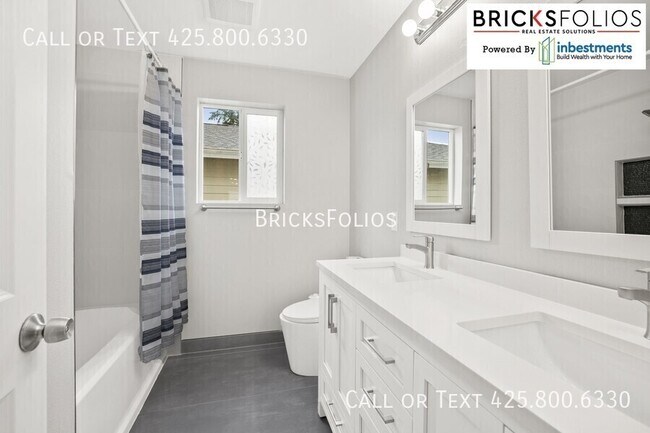 Building Photo - 11435 79th Way NE