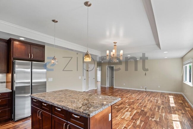 Building Photo - 1674 Noreen Dr