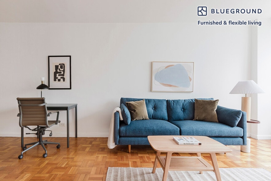 Building Photo - 420 E 80th St