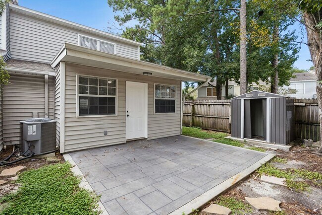 Building Photo - 477 Green Spring Cir