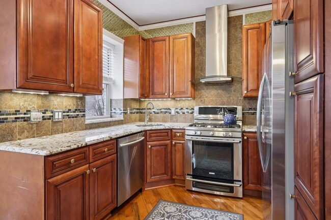 Building Photo - 239 Desoto Pl