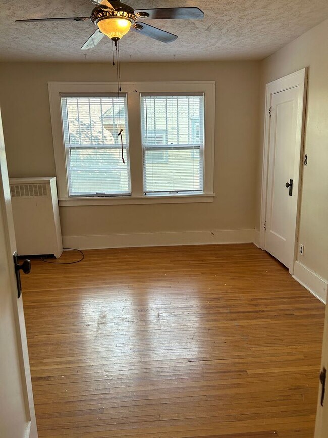 Building Photo - 4 bed 2 bath Home In Beatrice, NE