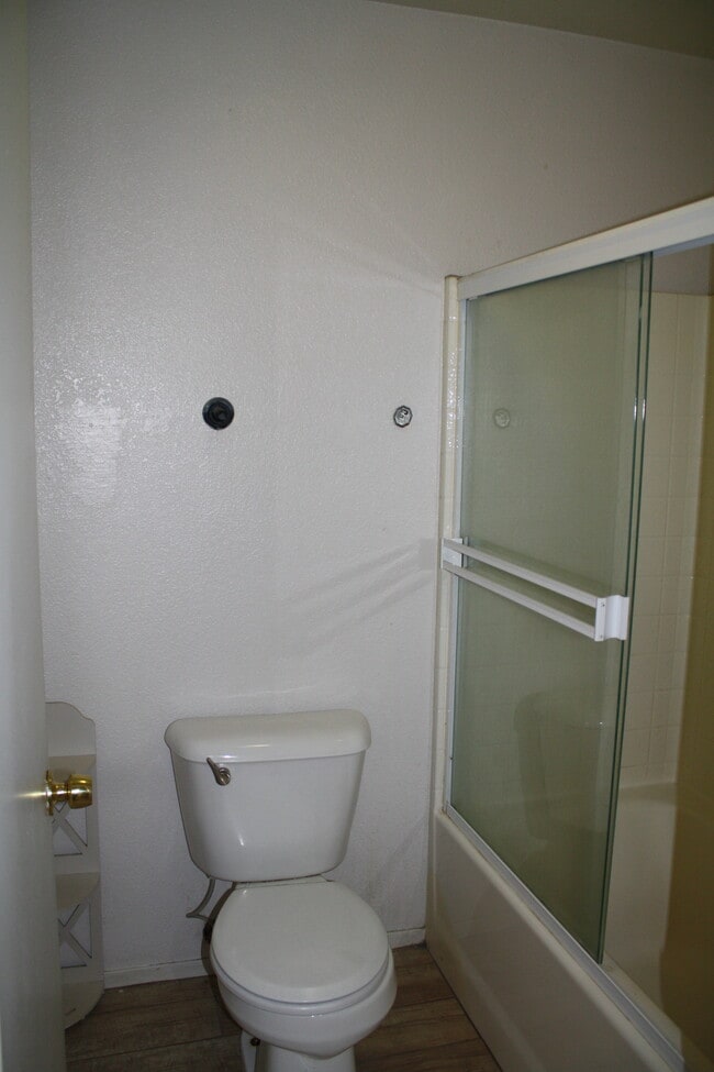 Building Photo - 2119 Foxglove Ct