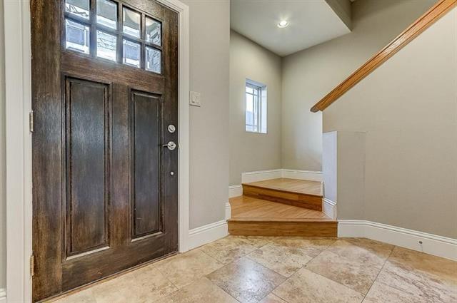 Building Photo - 5914 Hudson St