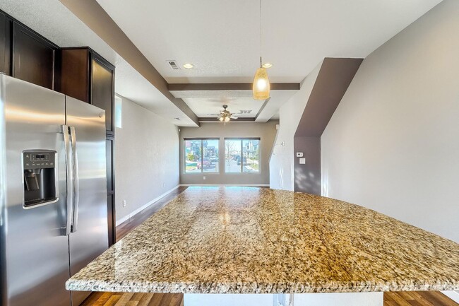 Building Photo - 3 Bedroom single family home in Denver