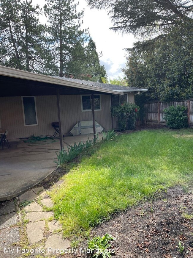 Building Photo - 4 br, 3 bath House - 2442 Dellwood Ave.