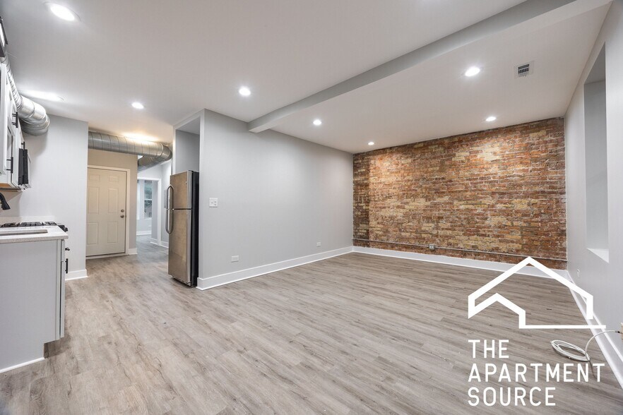 Building Photo - 1606 W Wallen Ave